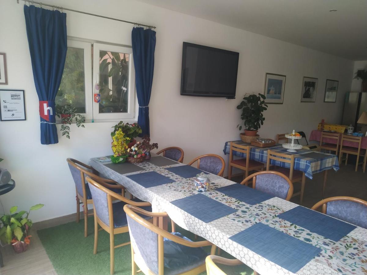 Motel Stone Gardens Doli Екстер'єр фото